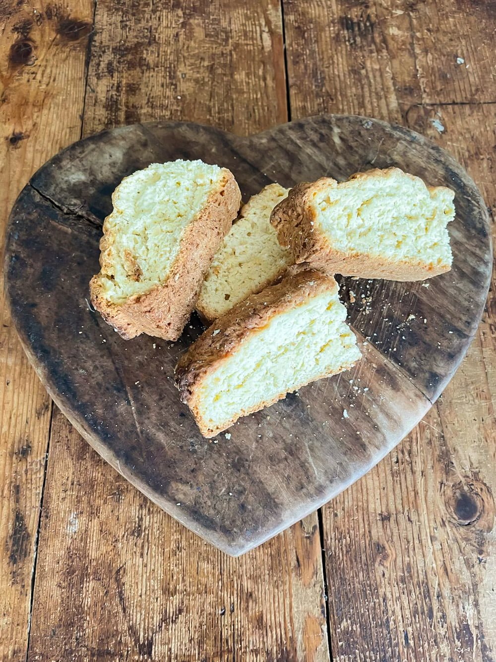 rusks in a wooden dish